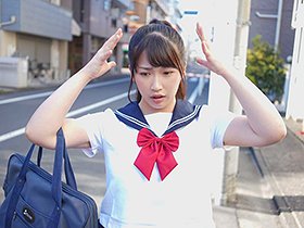 中出し迫る巨乳生徒と中年教師 狂い咲き不倫子作りロード　サンプル画像05